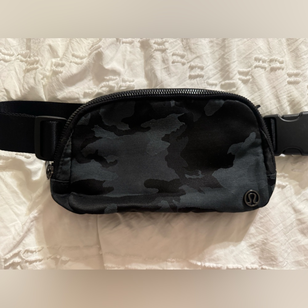 Lululemon Belt Bag